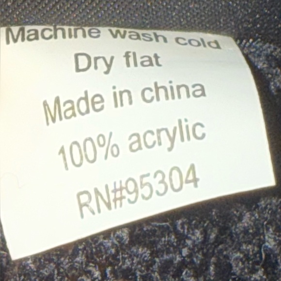 COPY - Black poncho one size NY&Co - Picture 2 of 2